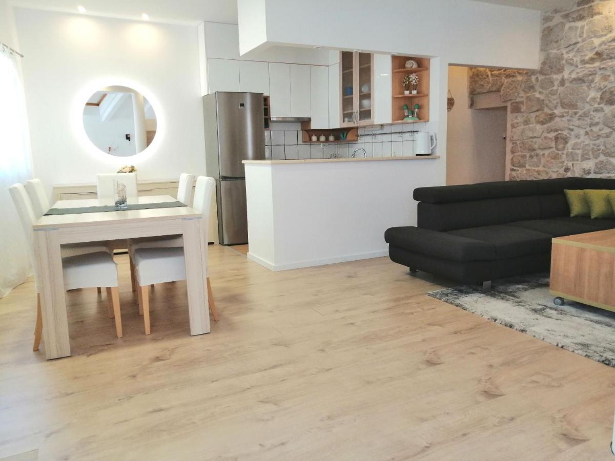 Apartment Julija Vodice Kültér fotó